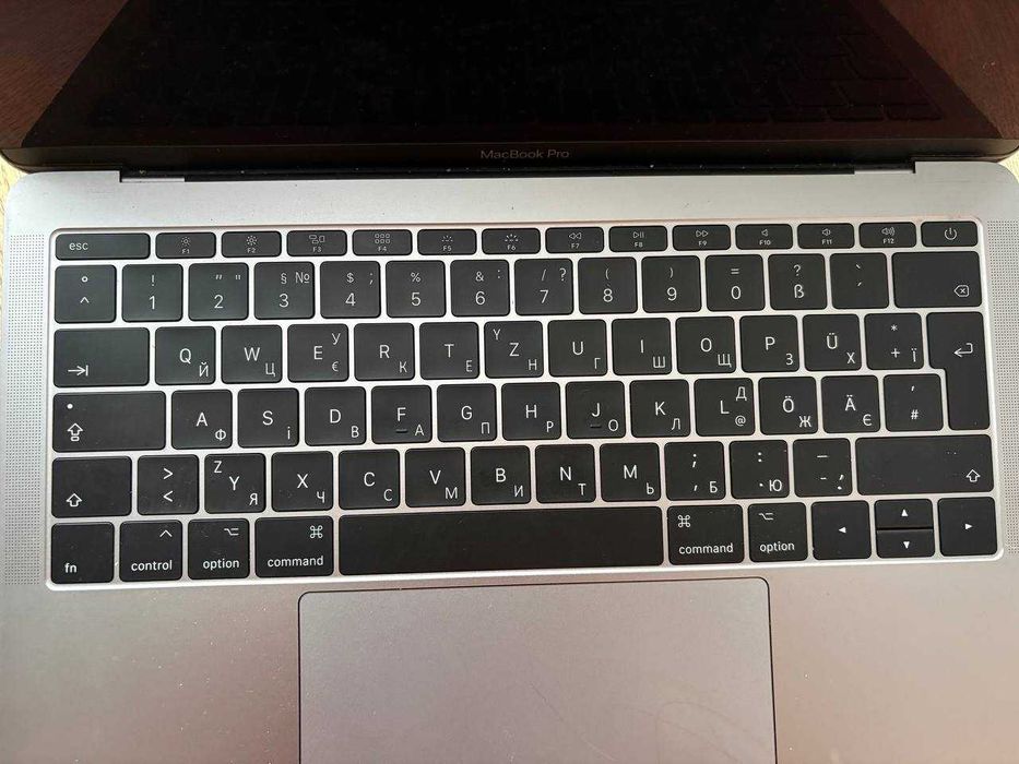 MacBook Pro 13.3", 16ГБ, 256 ГБ, Intel Core i7, Сріблястий