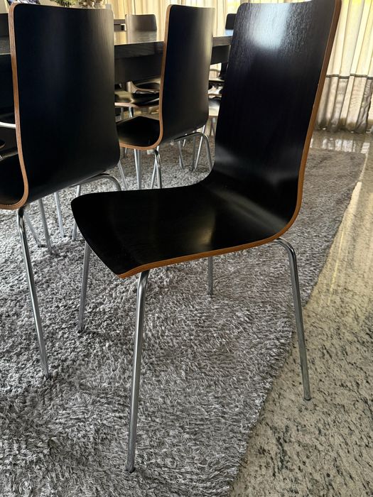 Conjunto de (mesa) e (10 cadeiras)