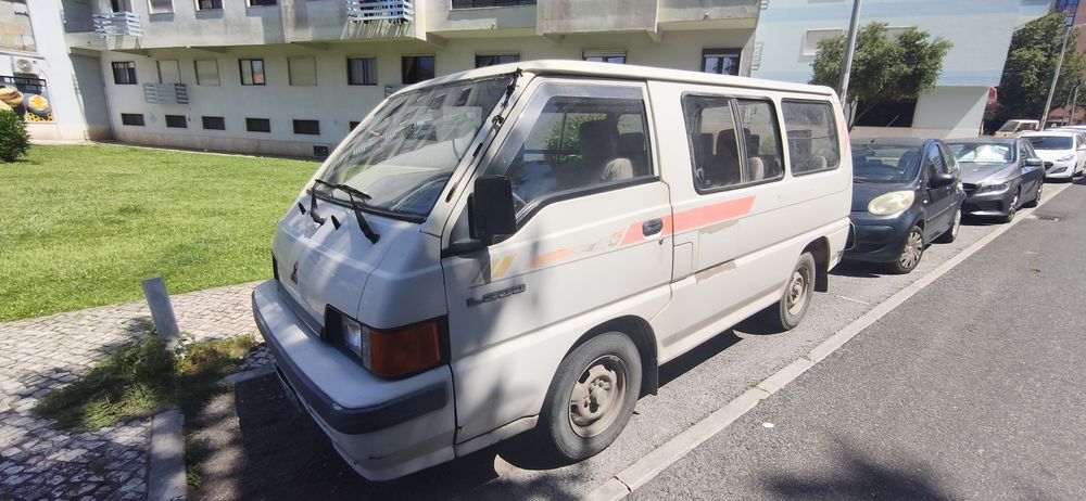Mitsubishi L300 9 lugares