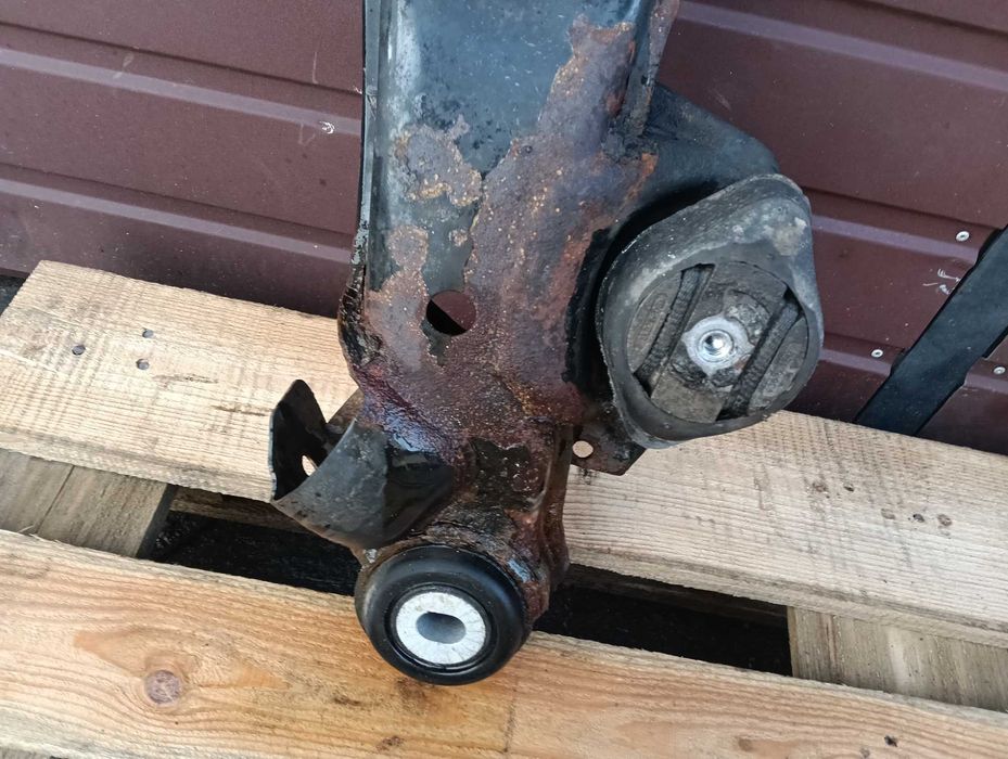 Sanki silnika Kołyska Audi A4 b7 3.0 tdi Belka Zawieszen 8E0,399,313BM