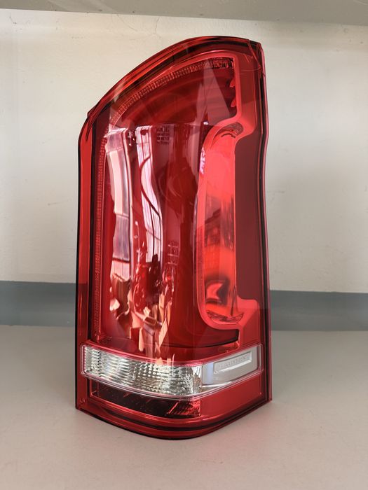Mercedes W447 V klasa Vito Viano lampy tyl led a4478200664 a4478200564