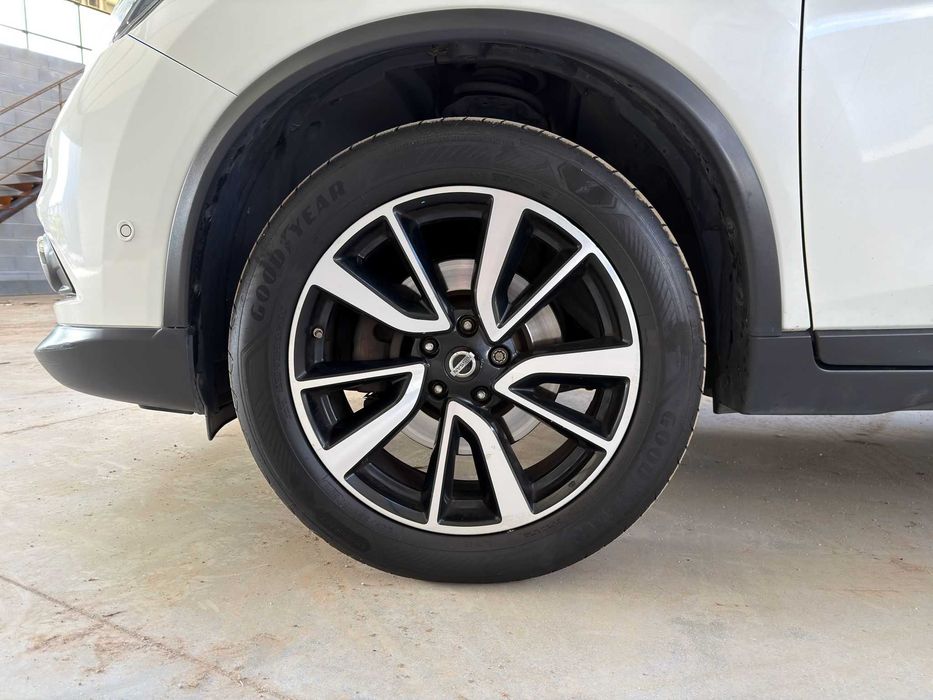 Nissan X-Trail 1.6 dCi Full Extras