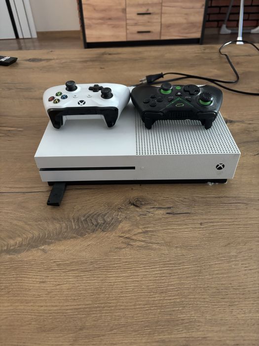 Konsola Xbox One S