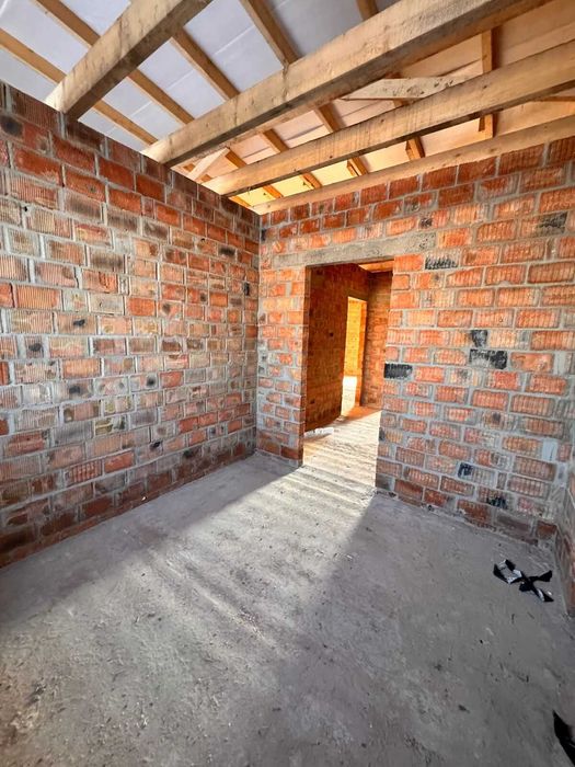 ЗБУДОВАНИЙ ТАУНХАУС за вигідною ціною в дуже хорошій локації!