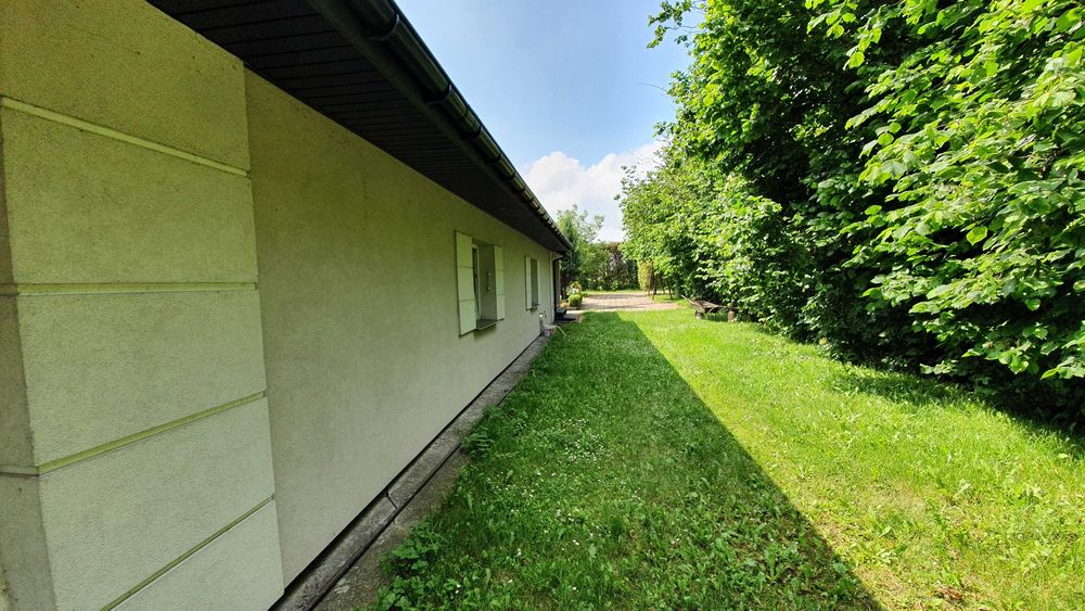 Piękna działka  z budynkiem mieszkalno-gospodarczym - ul. Zawodzie