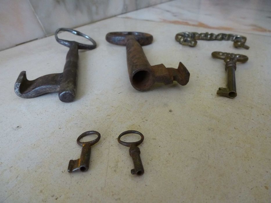 Chaves de ferro forjado de portas antigas