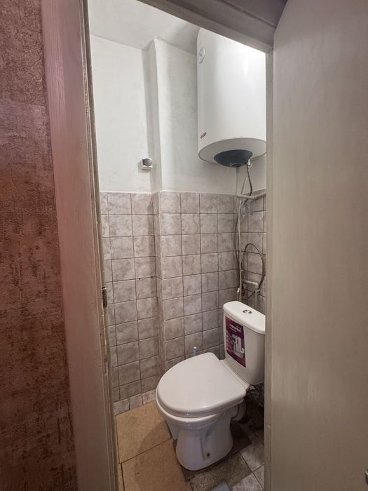 Продається велика кімната метро Шулявка 3хв пішки