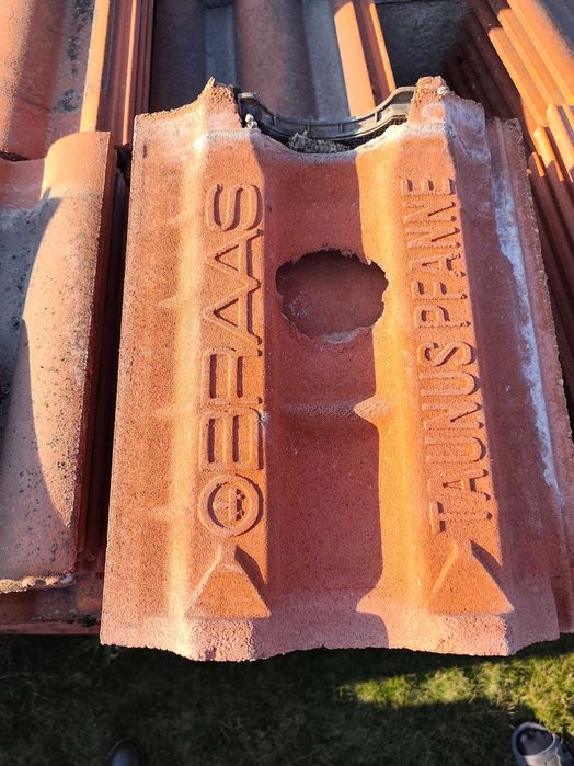 Sprzedam dachówkę betonowa Bras Taunus Peanne
