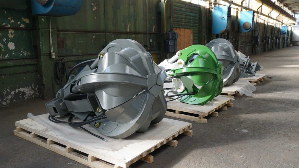 Chwytak do recyklingu złomu drewna biomasy ZMT
