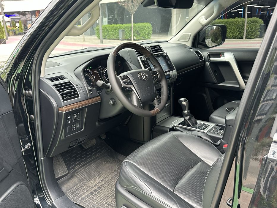 Toyota Land Cruiser Prado 2019