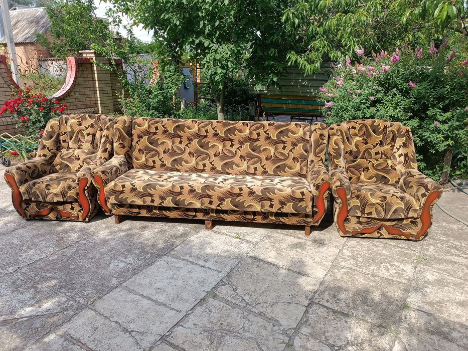 Продам  диван+два крісла (БУ.)