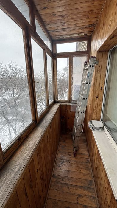 Ольжича 2/33, дорогожичі, сирець