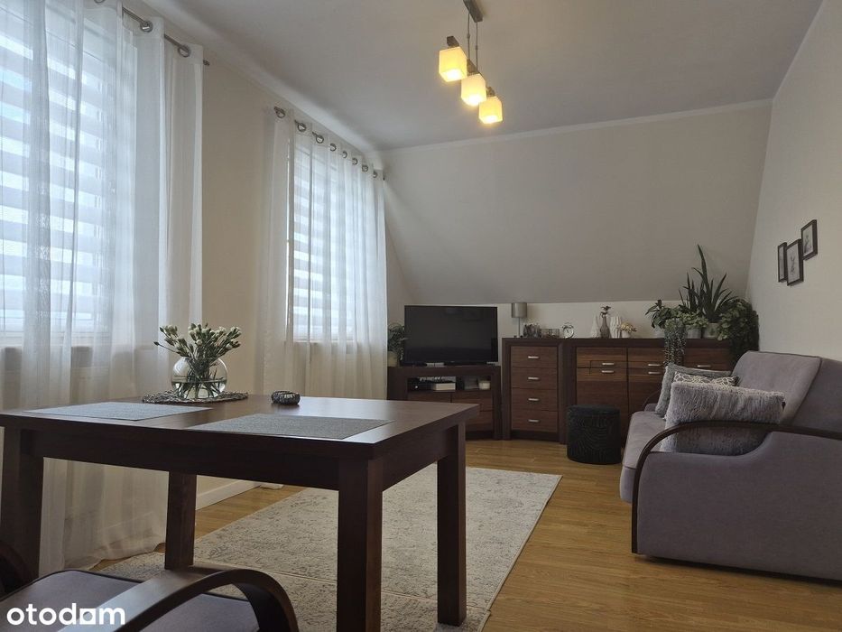 Na sprzedaż mieszkanie 3 pokojowe , 52 mkw, 2 piętro, 390 000 zł.