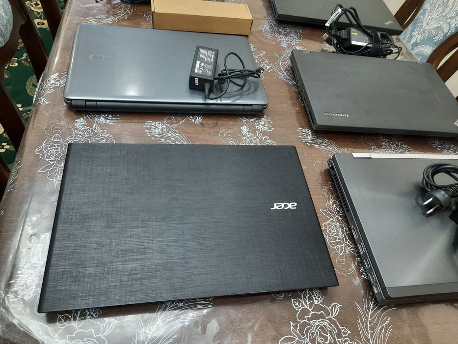 4ядерний ноутбук,2 gb відяха,12gb озу,750gb hdd,акб супер