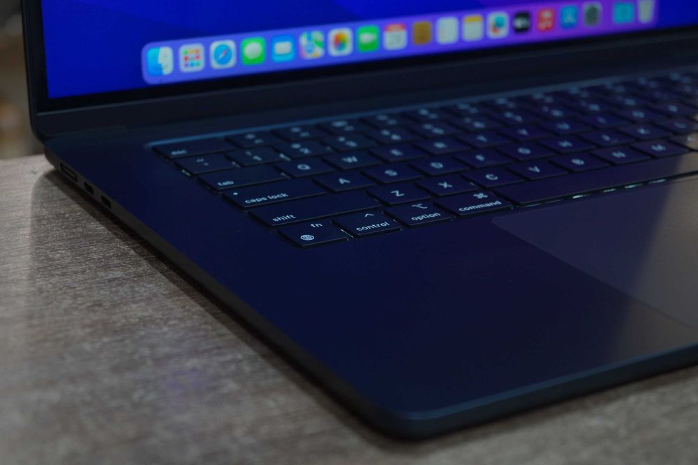 ГАРАНТІЯ MacBook Air M2 2023 (15" Retina/Apple M2/RAM 8ГБ LPDDR4/SSD 256ГБ) TVOYO