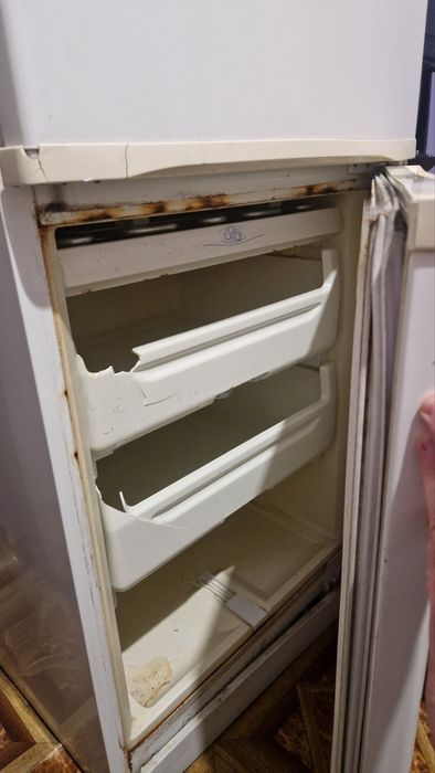 Холодильник Whirlpool