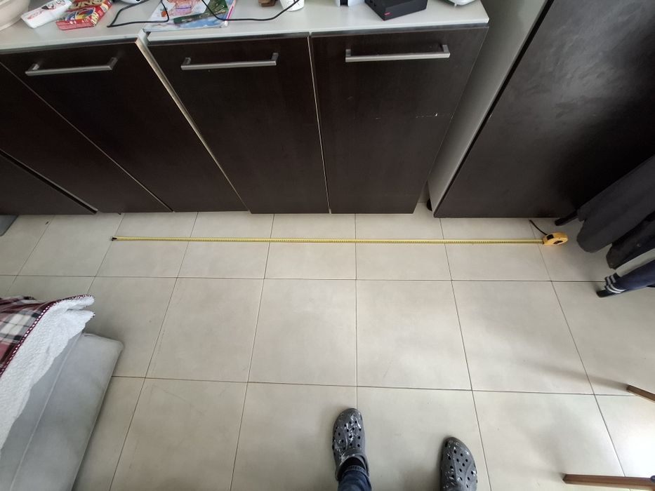 OPORTUNIDADE!!!Vendo 2 armários altos e 2 baixos de cozinha ou arrumos