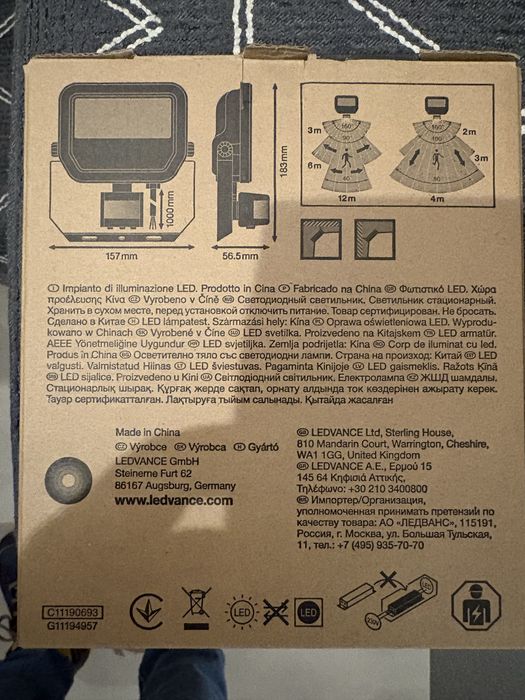Naświetlacz LED z czujnikiem ruchu.