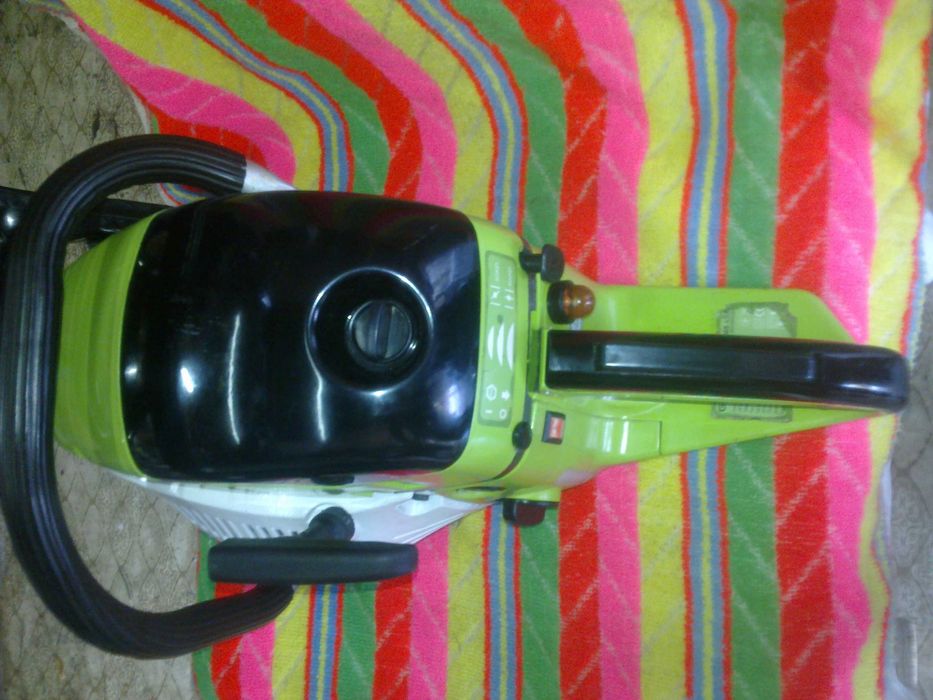 Бензопила в отличном рабочем состоянии, мощная