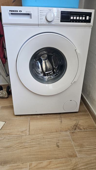Máquina de Lavar Roupa Princess 9Kg 1400RPM (Classe A) – Como Nova