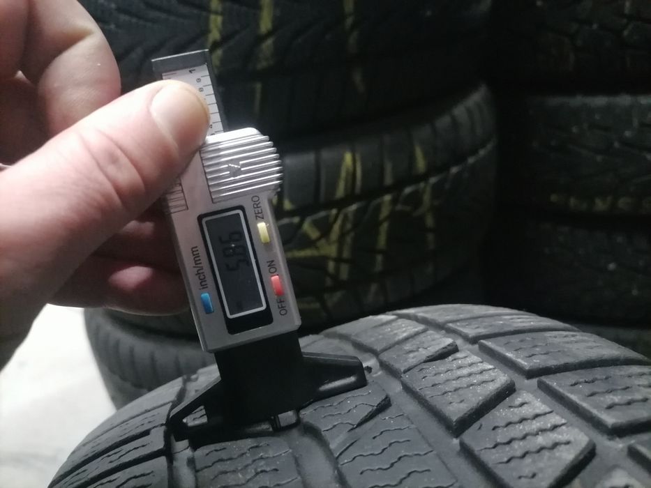 Зимові Шини БВ 225/55 R16 CONTINENTAL Conti Winter Contact TS830P