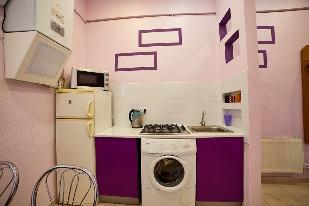 Площа Ринок.СВІТЛО є.Центр. реальна ціна Реберня, Криївка, Федор