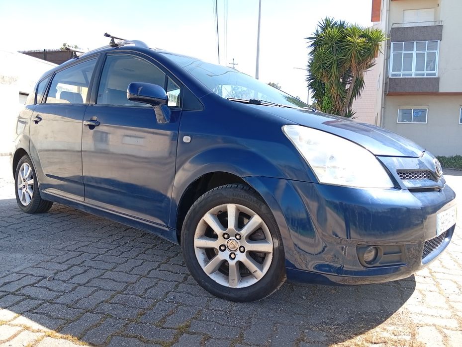 Toyota Corolla Verso 2.0D 7 lugares