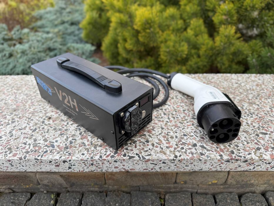 Розрядник інвертор V2H адаптер 220V 5kW для електромобіля (GBT/DC)