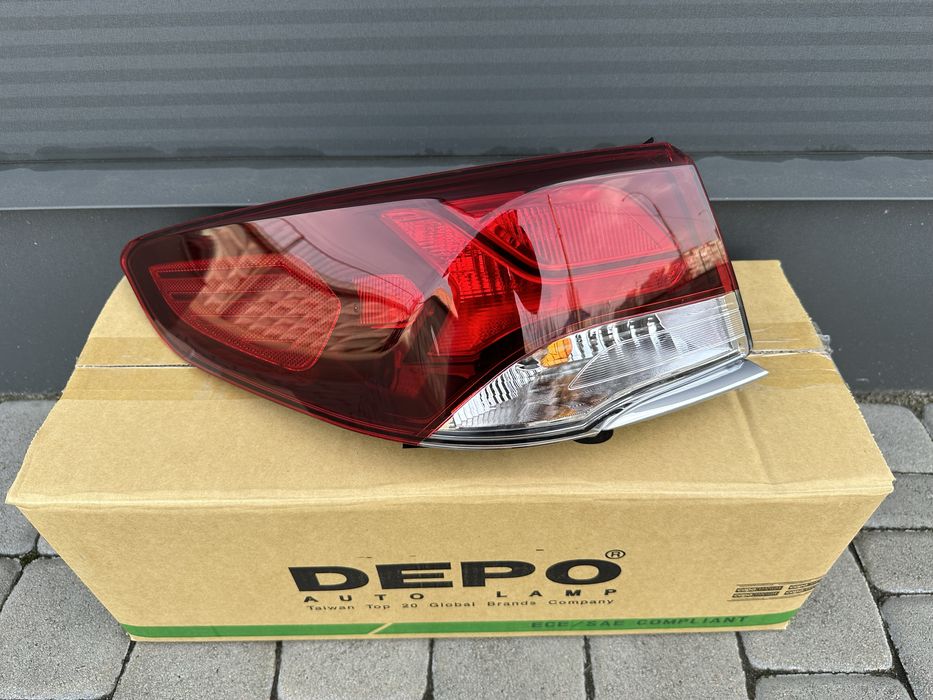 Фонарь левый наружный Sonata 17-19г LF  соната фара