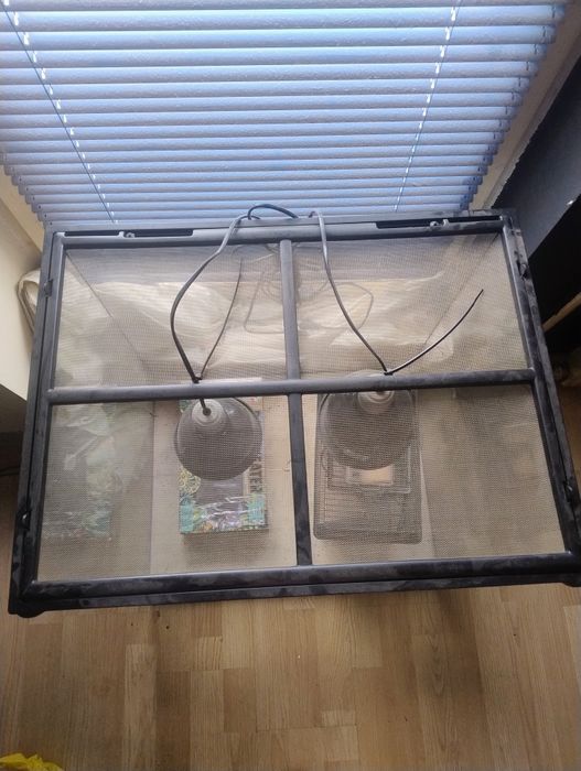 Terrarium 60x45x60 + wyposażenie