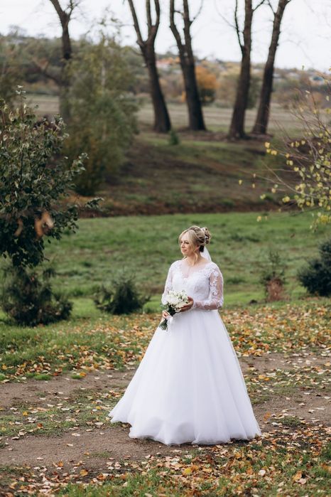 Продам свою весільню сукню