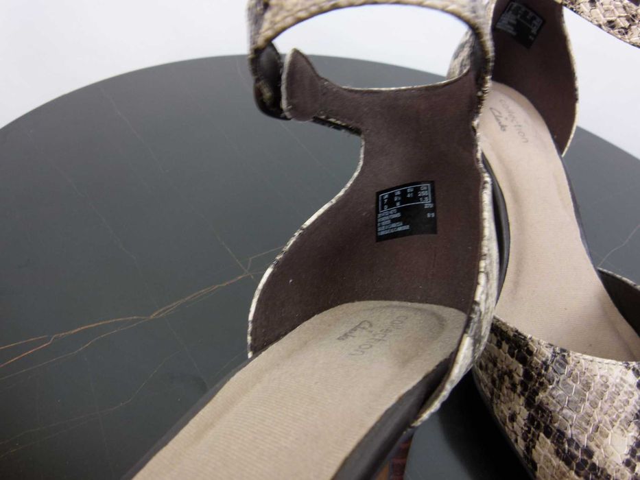 Clarks skórzane czółenka na obcasie skóra 41 - 27 cm