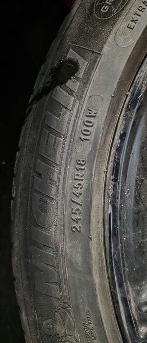 Sprzedam felgi R18 wraz z dystansami 30mm