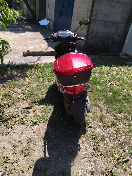 Продам ,электроскутер.