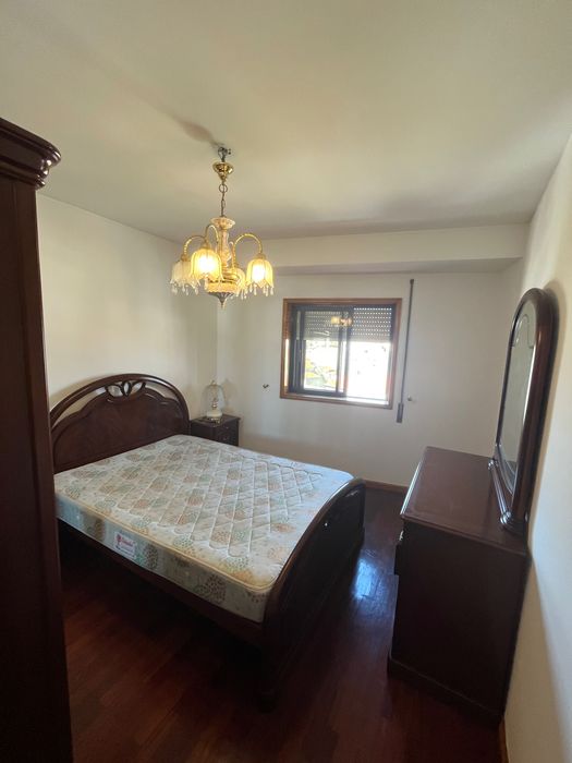 Mobílias quarto/sala mogno + 2 móveis Hall e dois sofás