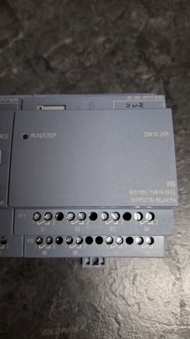 Sterownik PLC Siemens BM 12/24 RCE z modulem rozszerzen DM 16 24 R