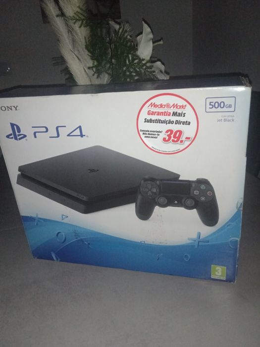 PS4 Slim Desbloqueada 500GB