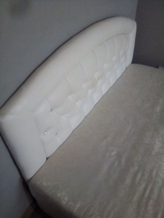 Продам кровать  б/у