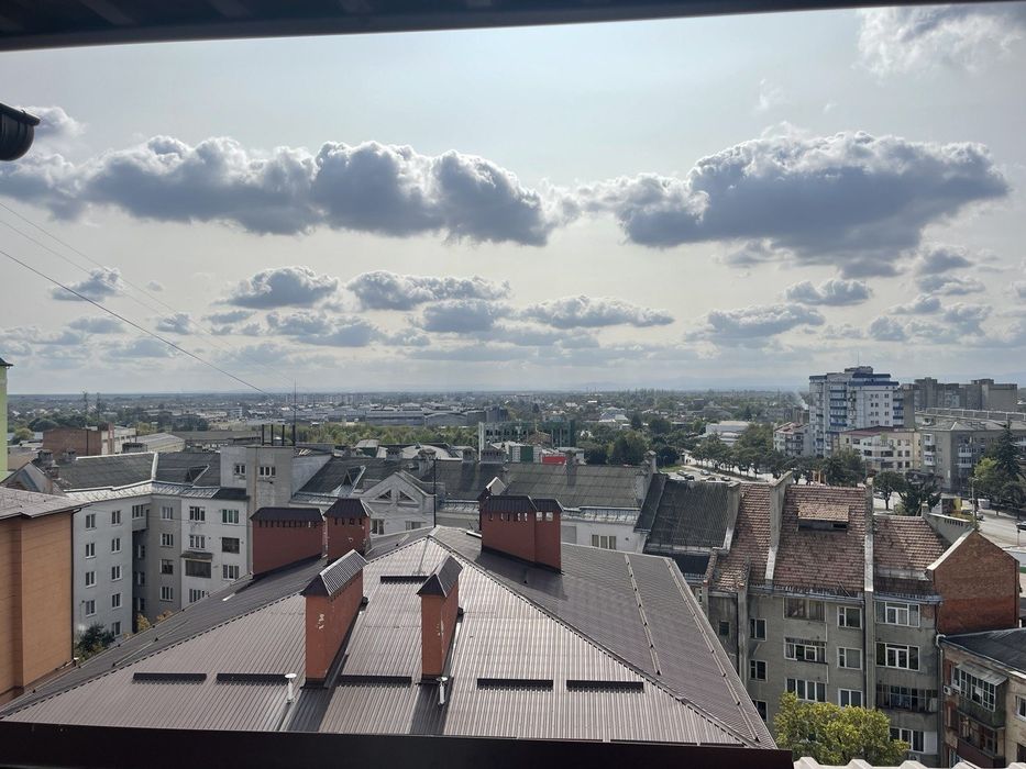 Пентхаус . Велмарт. Вільний з 15.01