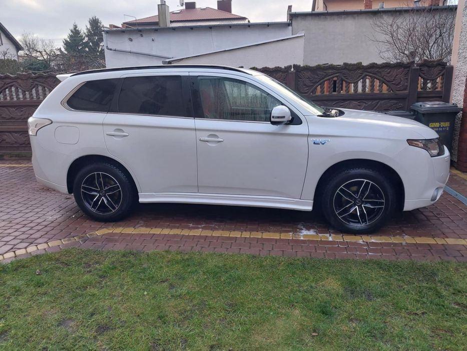 Mitsubishi Outlander Mitsubishi Outlander 2.0 4WD Plug-in Hybrid Plus