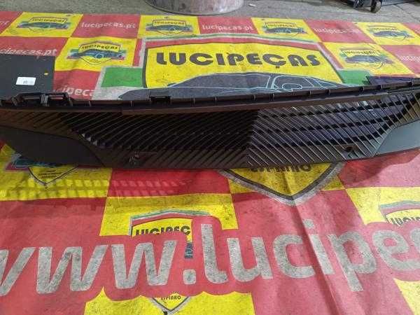 Para-choques Frente Ford Focus III | 135621