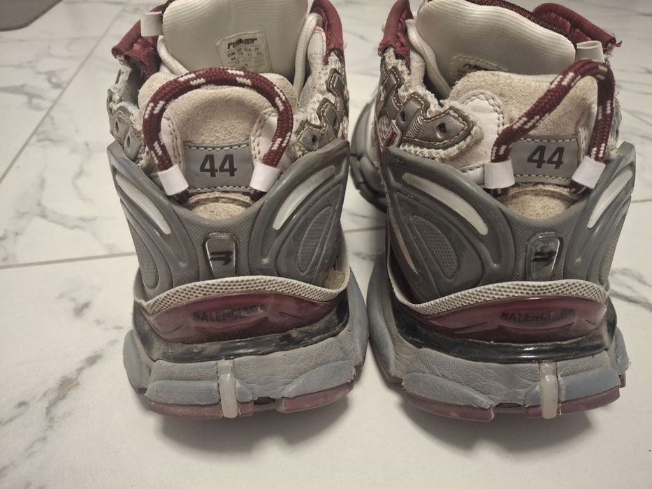 Balenciaga runner