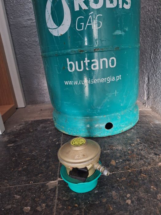 Bilha com gás e redutor BP