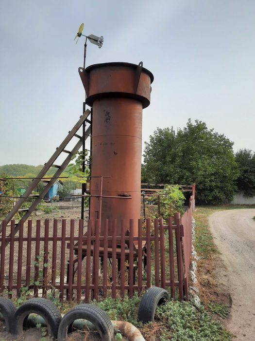 Продам  дачу. Заміський  будинок