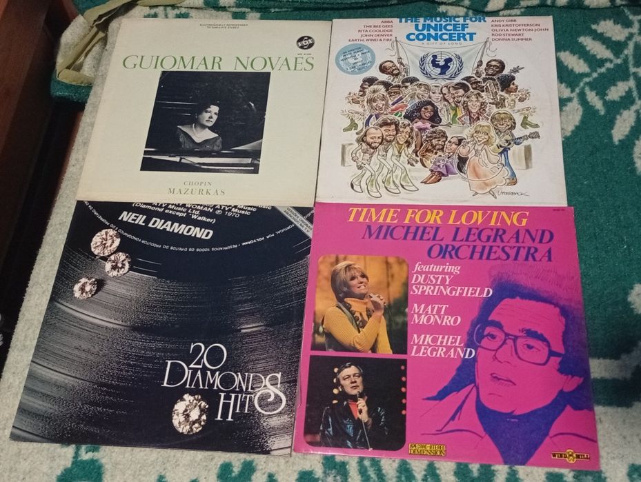 Vendo CDs de vinil vários