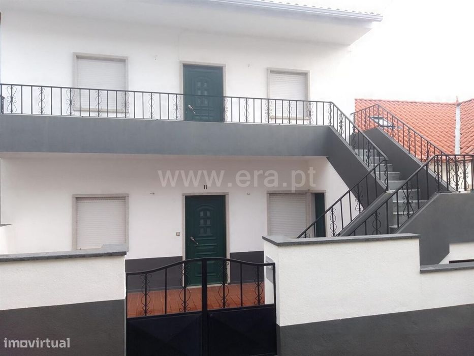 Moradia Geminada T6 / Fundão, Alpedrinha