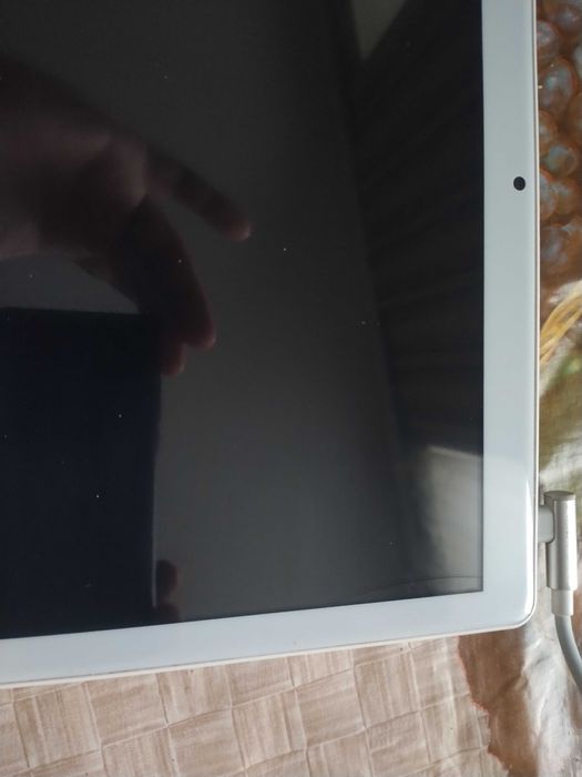 Планшеты на запчасти / под восстановление