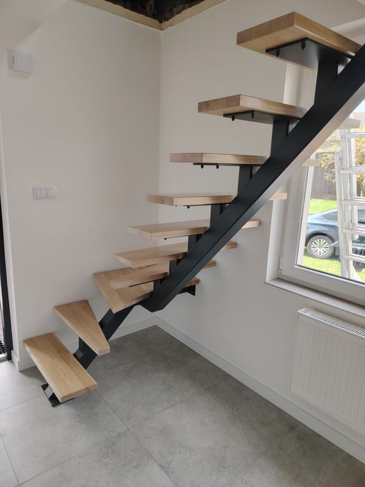 Schody metalowe stalowe stopień debowy