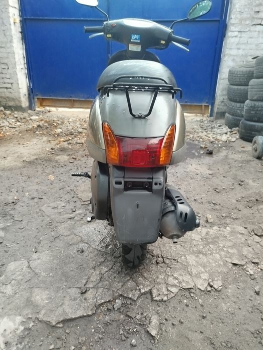 Породам скутер Honda tact