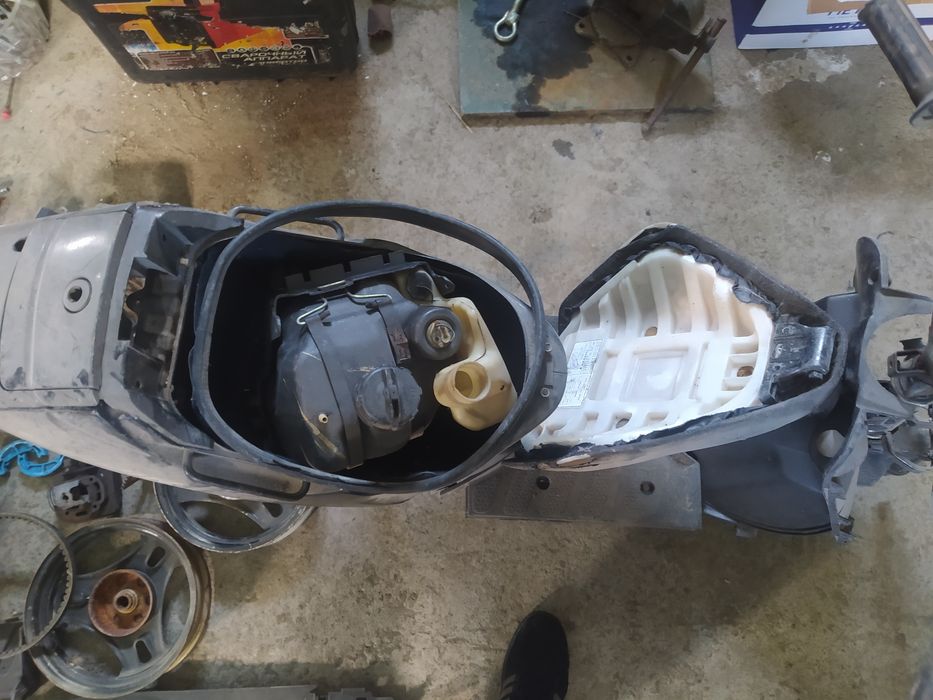 Созукі сепіа розпродаж запчастин